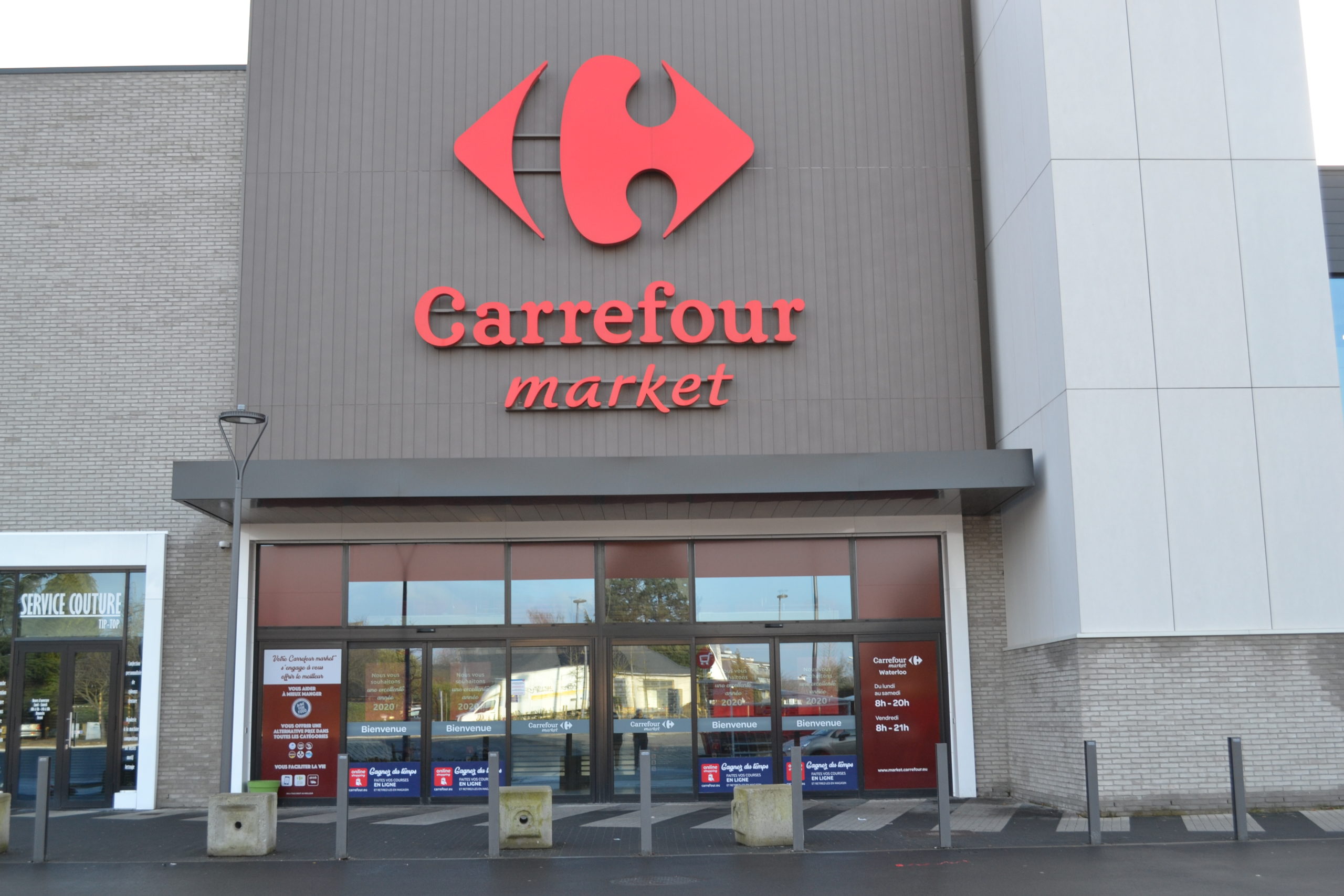 Carrefour market